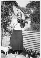 EM982