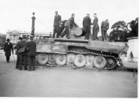 ET873
