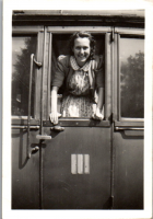 EY374