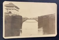 LIV18618
